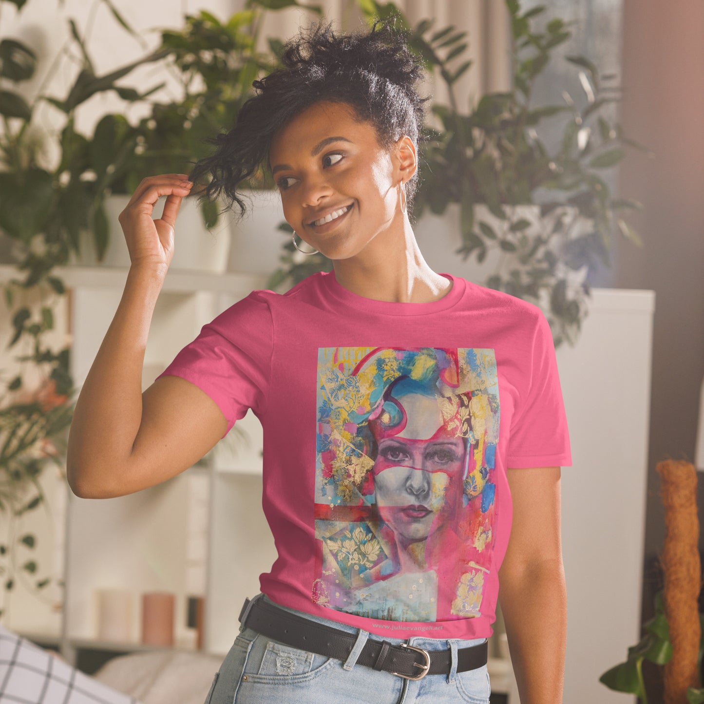 Short-Sleeve Unisex T-Shirt Lady in Pink.